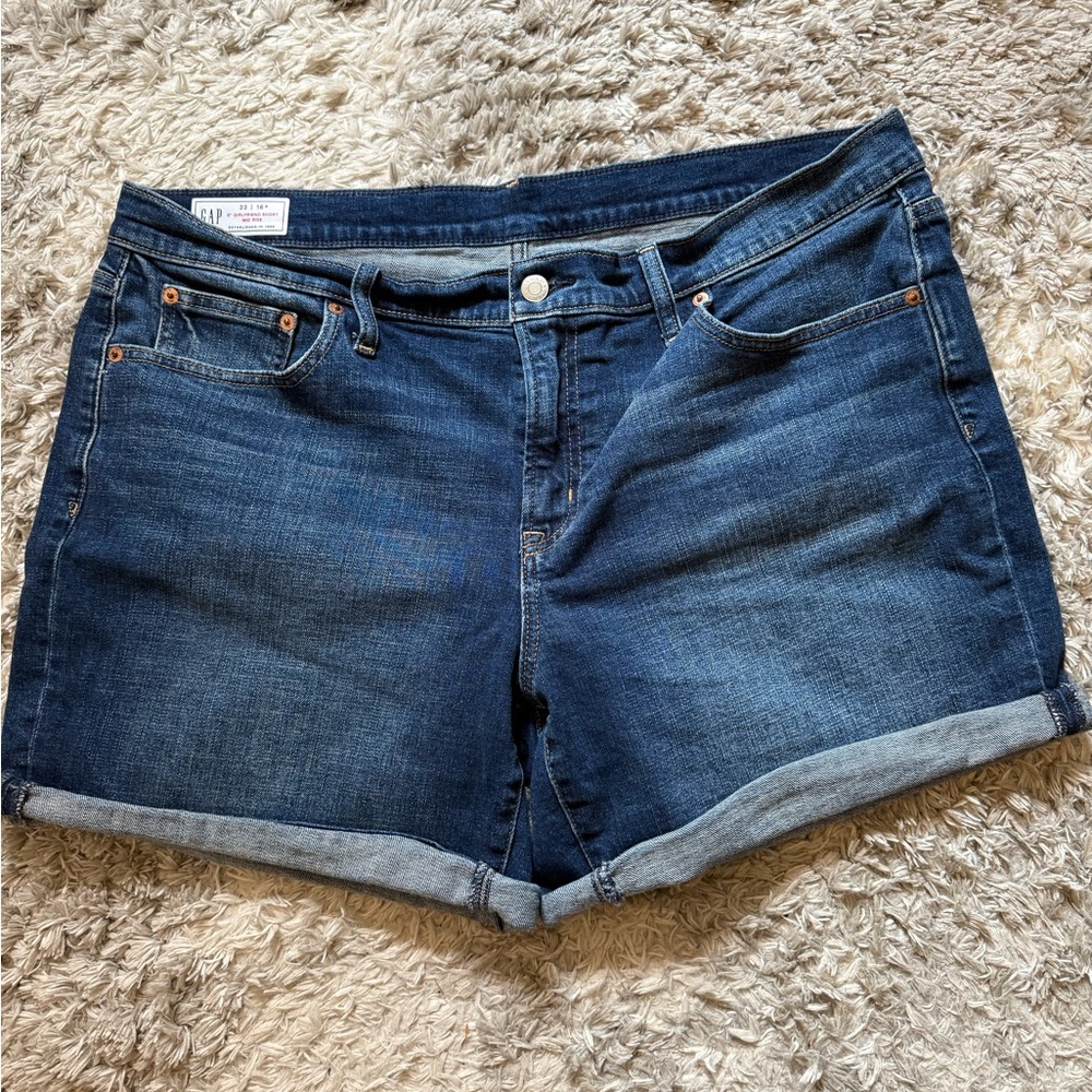 5” Mid Rise Girlfriend Denim Shorts Size 16/33 R - EUC